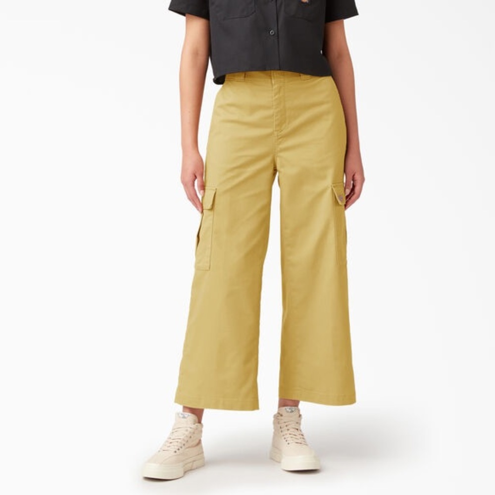 NWT: DICKIES CARGO PANTS 🌟